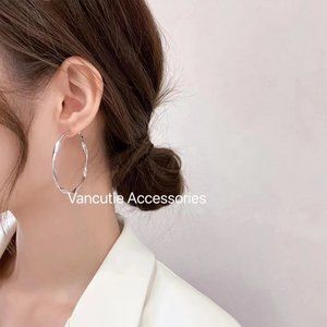 High Quality Twist Big Hoops